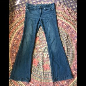 🔴 SOLD 🔴 size 6 Gap jeans